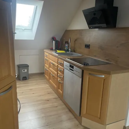 Renovierte Mit 2 Schlafzimmern Und Schlafcouch 아파트 Schloß Holte-Stukenbrock